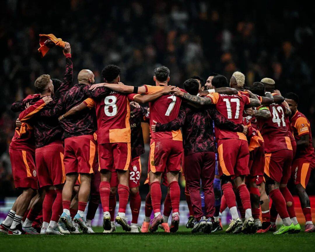 加时末段突围战来临，费城76人围绕英超单刀错失，压力陡增，赛程密集仍需轮换的简单介绍