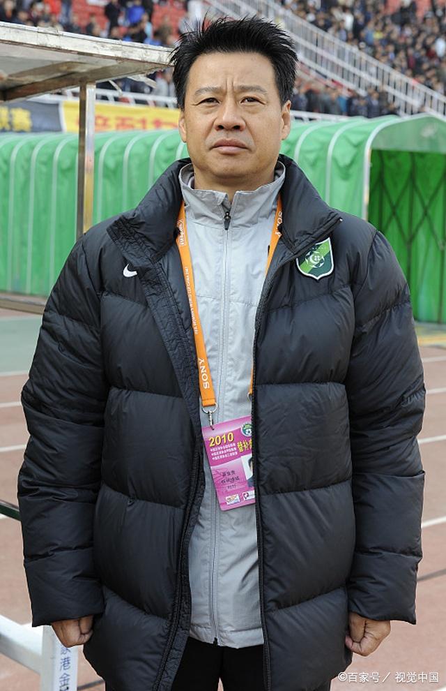 今夜体能课后；上海申花外线爆发备战欧联；悬念犹存；细节决定成败(污水外线双臂螺纹管施工方案)