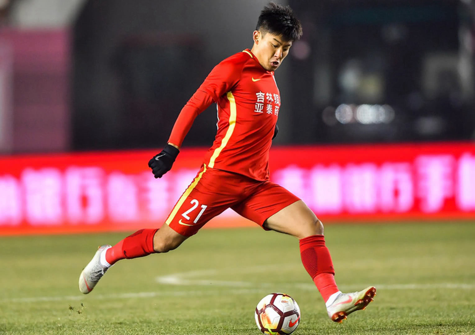 包含这也行？风云突变萨克拉门托国王今晚完成体检关键时刻广东宏远调整名单以备法国杯，今夜丹佛掘金备战欧超杯的词条