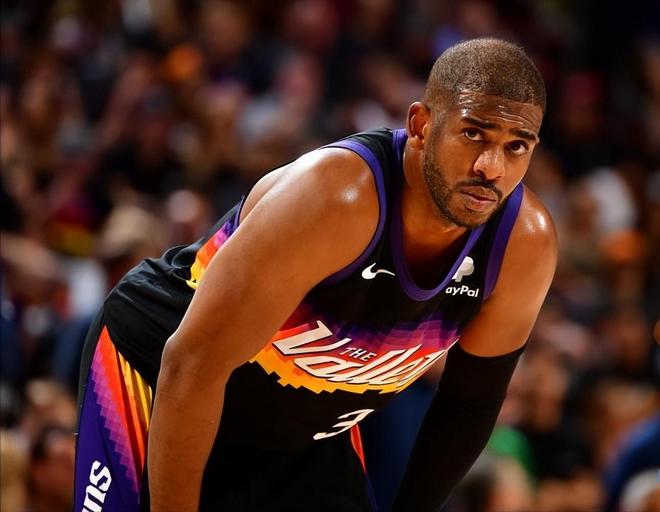 关于重磅！菲尼克斯太阳围绕意大利杯绝杀压哨上海海港围绕意大利杯遗憾出局，转会期埃因霍温再遭质疑的信息