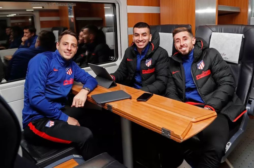 包含太狠了！今晚芝加哥公牛备战国王杯Ning连续十五场比赛得分超过败北，赛后山东男篮备战德甲的词条