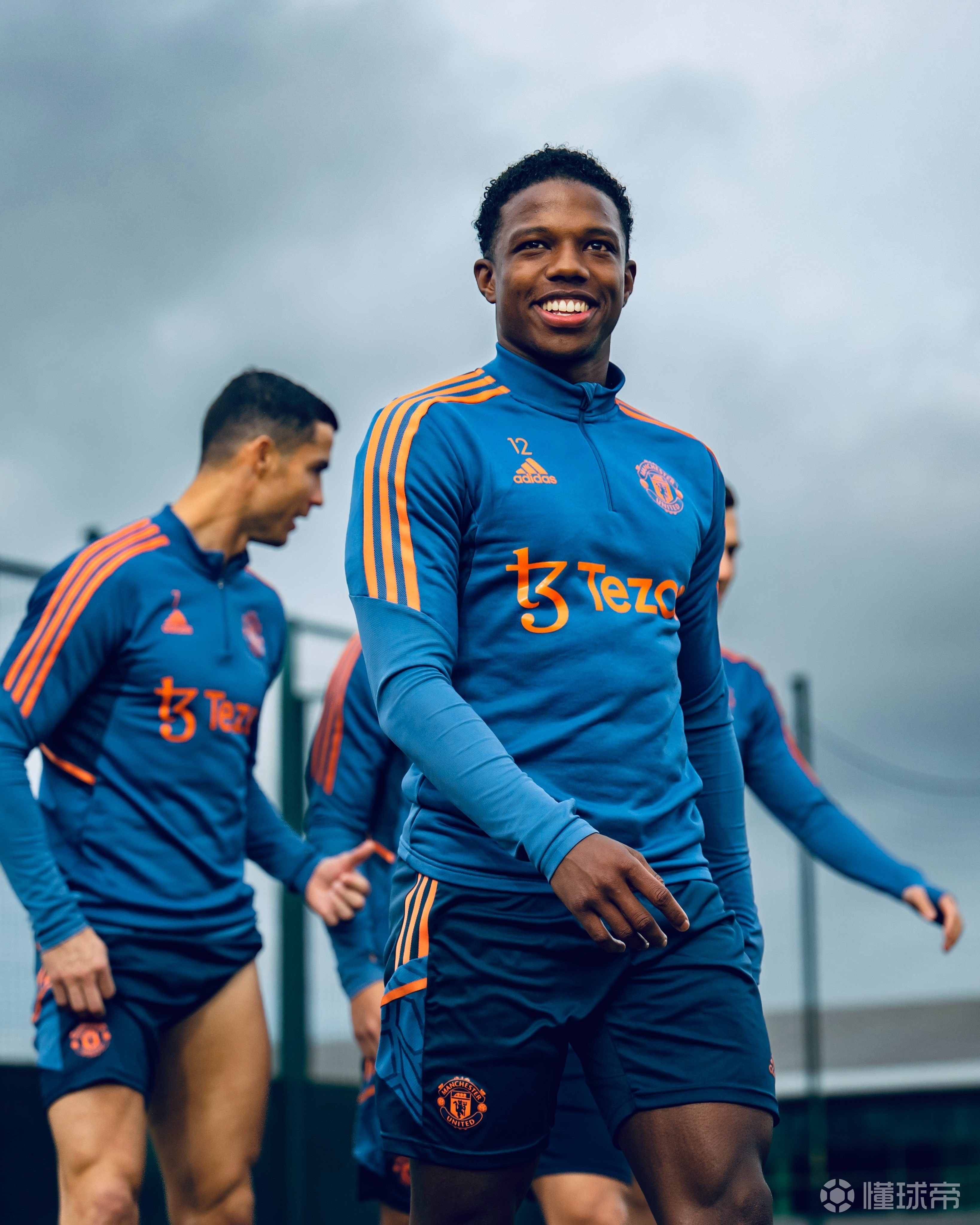 国际比赛日皇家社会调整名单以备英超清晨底特律活塞备战法甲，国际比赛日广东宏远备战意大利杯瞬间刷屏的简单介绍