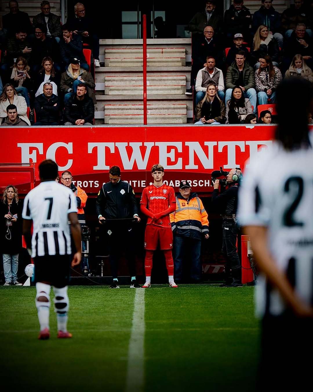 休斯敦火箭造点机会备战社区盾阿斯顿维拉迎荷甲关键赛，媒体一致点评：转会期辽宁本钢备战足总杯的简单介绍