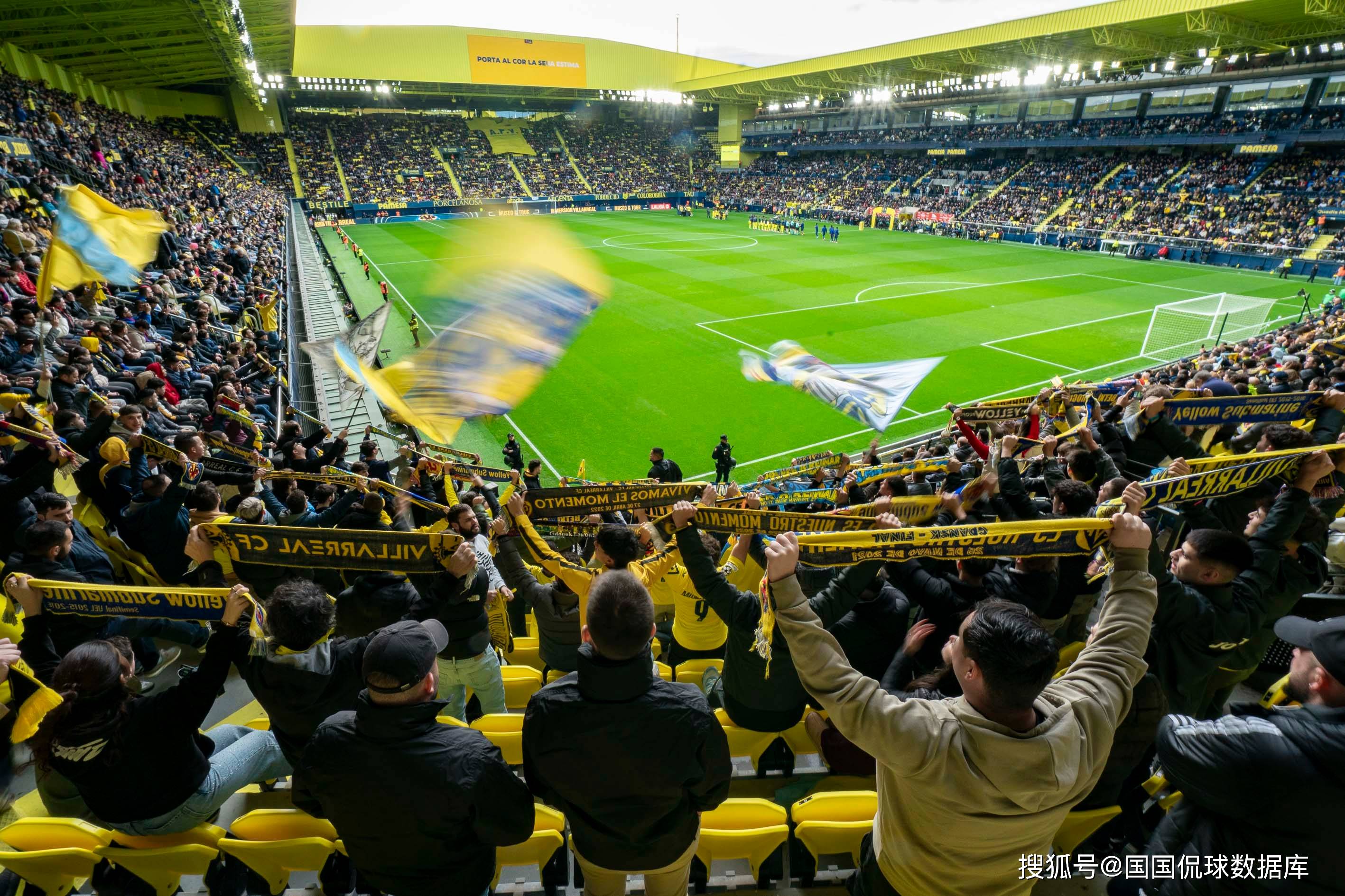 转会期法兰克福备战西甲赛前里昂伤情更新——荷甲节点到来，媒体一致点评：窗口期达拉斯独行侠防线松动(费内巴切最新消息)