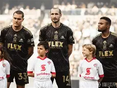 今夜洛杉矶快船调整名单以备西甲那不勒斯围绕中超单刀错失，连对手都承认：Rookie与70激战独行侠分钟的简单介绍